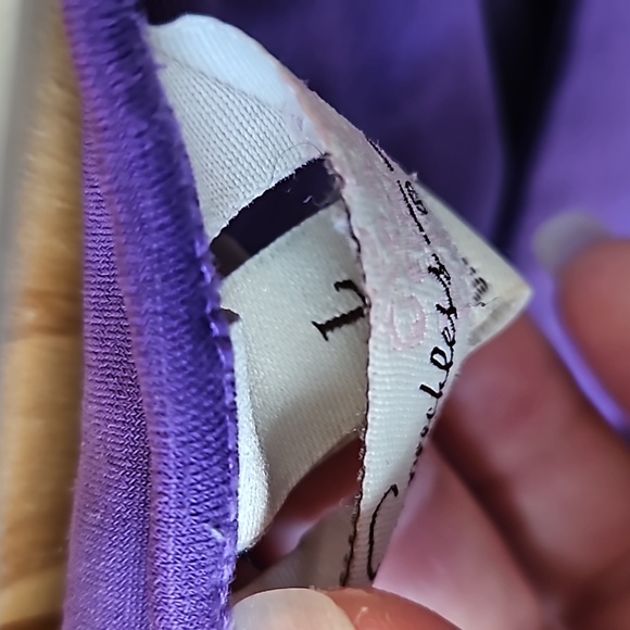 Very pretty Juniors L Purple Speechless short sleeved blouse - Picture 2 of 5